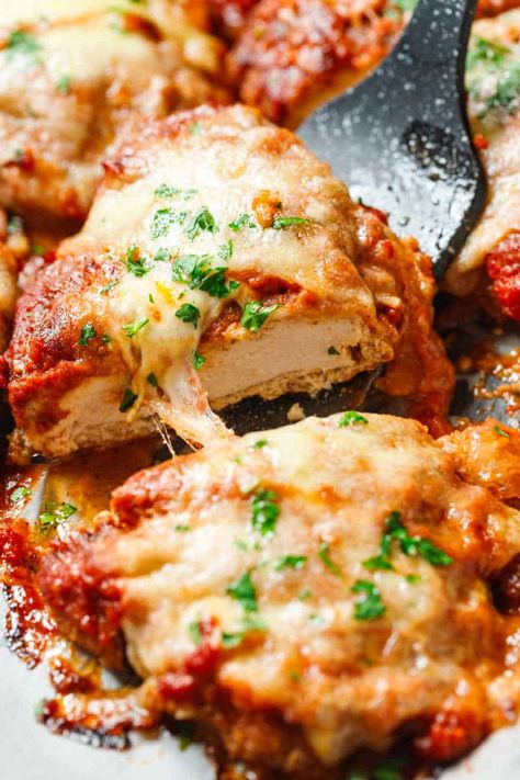 The Best Keto Chicken Parmesan (Restaurant style!) - The Big Man's World ® Sugar Free Tomato Sauce, Crispy Breaded Chicken, Keto Chicken Parmesan, Healthy Low Carb Meals, Skillet Chicken Parmesan, Crispy Chicken Breast, Ketogenic Meals, Low Carb Chicken Parmesan, Keto Italian