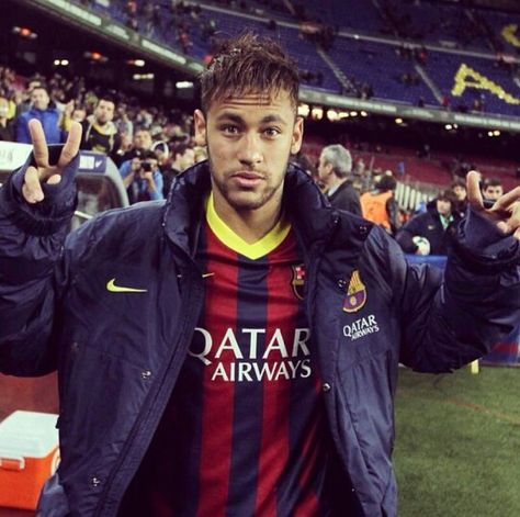 Neymar Neymar Hot, Neymar Barcelona, Cristino Ronaldo, Barcelona Futbol Club, Messi And Neymar, Neymar Football, Football Icon, Soccer Boys, Football Boys