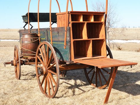 Wyoming Whiskey, Chuck Box Plans, Sheep Wagon, Pioneer Living, Antique Wagon, Farm Wagons, Horse Wagon, Cowboy Life, Chuck Box