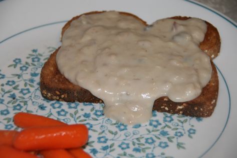 When there's nothing else in the house to eat :) - Creamed Tuna on Toast Thick White Sauce Recipe, Creamed Tuna On Toast, Tuna On Toast, Creamed Tuna, White Sauce Recipe, Tuna Fish Recipes, Beef Ham, Campbells Soup Recipes, Dried Beef