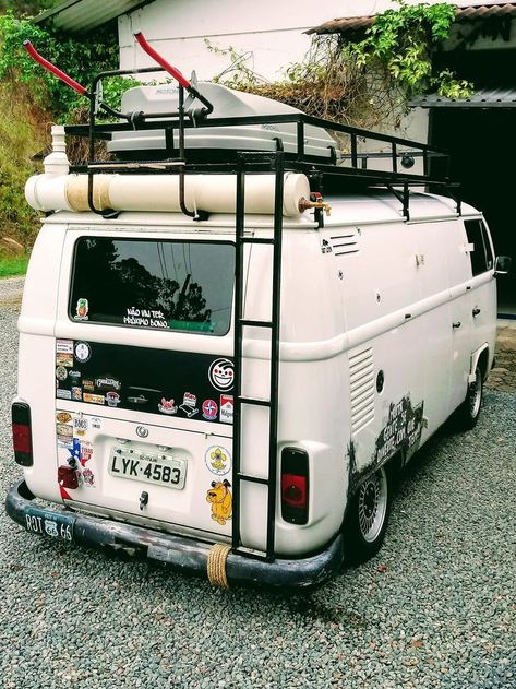 Kombi Trailer, Kombi Camper, Mobil Off Road, Vw Bus Interior, Vw Bus T2, Lake House Food, Boat Food Ideas, Kombi Motorhome, Auto Camping