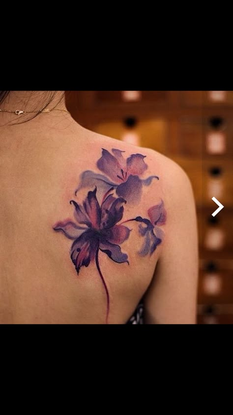 Flower tattoo no outline Flower Watercolor Tattoo, Wildflowers Tattoo, Backpiece Tattoo, Tattoo Placements, Watercolor Tattoo Flower, Beautiful Flower Tattoos, Geniale Tattoos, Disney Tattoo, Tattoo Me