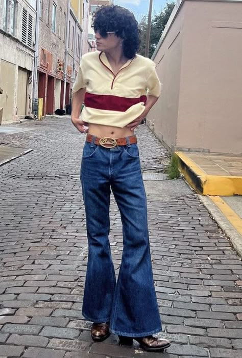 Men Bell Bottoms Outfit, Bell Bottom Jeans Outfit 70s Men, 70s Bell Bottoms Men, 70s Male Fashion, Men’s Bell Bottoms, Bell Bottom Jeans 70s Vintage, 70s Fashion Men, 70s Mens Fashion, Bell Bottom Jeans Outfit