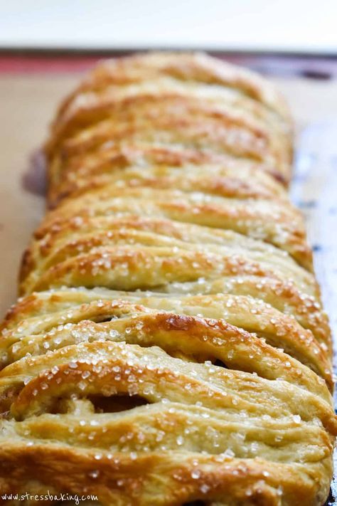 Strudel With Fried Apples Southern Living, Apple Strudel Breakfast Bread, Austrian Apple Strudel Recipe, Strudel With Fried Apples, Deserts Using Apples, Apple Strudel Puff Pastry Pie Fillings, Easy Dessert Recipes Puff Pastry, Apple Strudel Filling Recipe, Best Apple Strudel Recipe