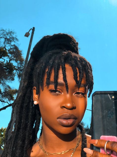 Locs With Bangs Black Women, 350 Locs, Faux Locs With Bangs, Locks With Bangs, Twist With Bangs, Loc Bangs, Locs With Bangs, Afro Dreads, Healthy Locs