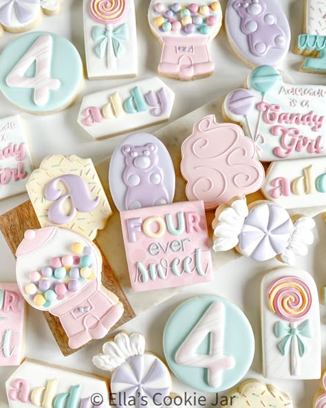 Kim - Ella’s Cookie Jar (@ellascookiejar) • Instagram photos and videos Four Ever Sweet Birthday Party, Sweet Birthday Party Ideas, Four Ever Sweet Birthday, Four Ever Sweet, Royal Icing Cookie Ideas, Sweet Birthday Party, Happy Birthday Cookie, Sugar Cookie Cakes, Cookies Birthday