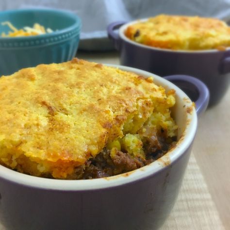 Cornbread Topped Texan Cowboy Pie Main Soften Sheppards Pie Recipe, Cowboy Pie, Rocket Food, Triple Coconut Cream Pie, Cowboy Casserole Recipe, Shepard S Pie, Bread Toppings, With Cornbread, Chili And Cornbread