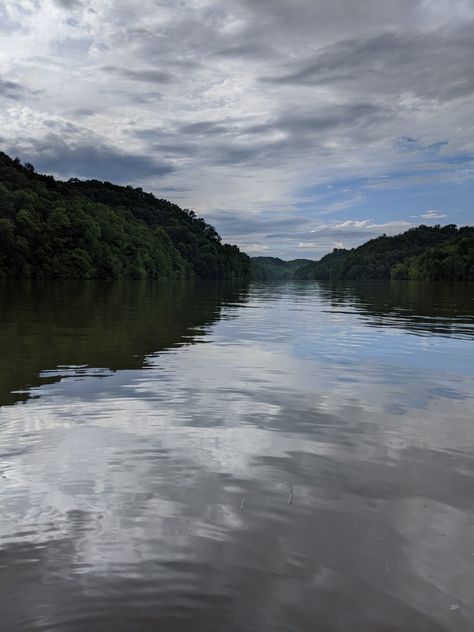 Kentucky Aesthetic, Rural Kentucky, Kentucky Summer, Lake Cumberland Kentucky, Kentucky Lake, Lake Cumberland, The 50 States, Kentucky Home, Dream Place