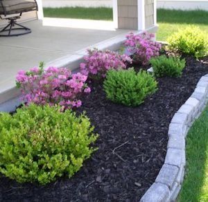 Improve your curb appeal on a budget with these DIY landscaping ideas. There are design ideas for front and backyard landscaping, which includes small yard landscaping ideas. From DIY edging to low maintain garden ideas, there are plenty of cheap and easy landscaping ideas to choose from. Landscaping Around The House Foundation, Easy Cheap Front Yard Landscaping, Small Lot Landscaping, Front Lawn Flower Beds, Landscape Ideas For Small Areas, Landscape Small Garden Ideas, Landscape Border Around House, Easy Curb Appeal Ideas Landscaping, Simple Diy Landscaping