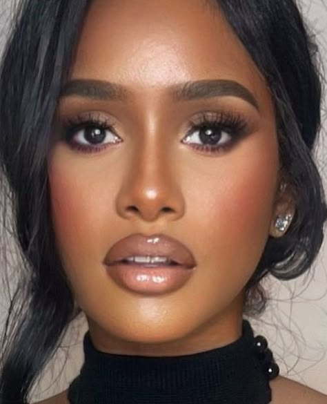 Bridesmaids Make Up Brown Eyes, Fall Soft Glam Makeup, Soft Glam Wedding Makeup Black Brides, Classic Wedding Makeup For Brown Eyes, Keke Palmer Makeup, Brown Girl Wedding Makeup, Nia Long Makeup, Black Women Make Up, Soft Glam Makeup Round Face