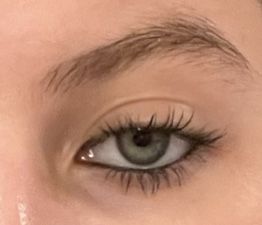 Eyeliner Mascara Look, Blue Tightline Eyeliner, Black Waterline Makeup Natural, Black Eyeliner Waterline Looks, Makeup Looks Waterline, Black Eyeliner In Waterline, Blue Eyes With Eyeliner, Black On Waterline, Blue Eye Eyeliner