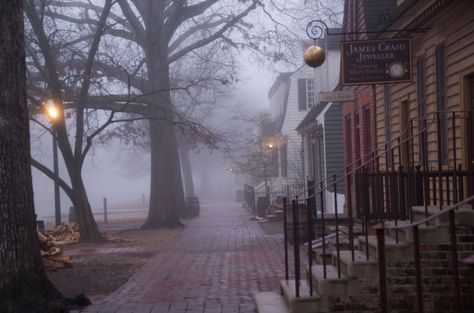 Foggy day in Colonial Williamsburg... Colonial Aesthetic American, Colonial America Aesthetic, British Colonial Aesthetic, Colonial Virginia, Colonial Aesthetic, Plymouth Colony, England Aesthetic, Foggy Day, Williamsburg Virginia