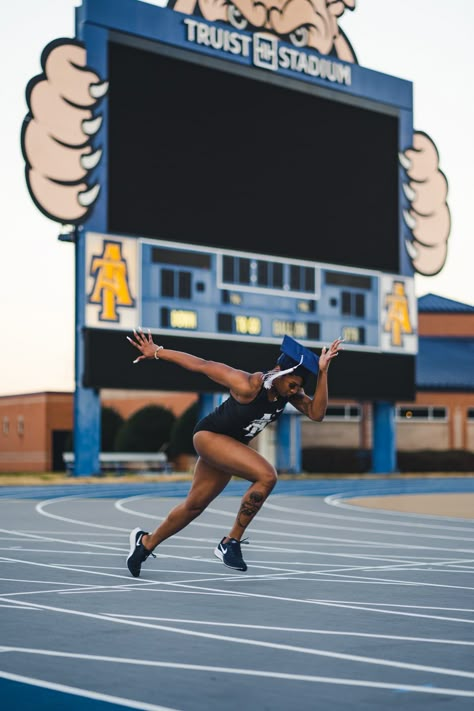 Senior Photo Track And Field, Track Graduation Pictures High Schools, Aau Track And Field, Track Senior Pictures Runners, Graduation Track Pictures, Track And Field Graduation Pictures, Nc A&t, College Track And Field Media Day, Track And Field Picture Ideas