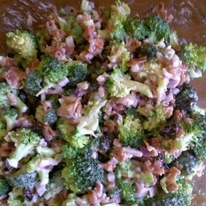 Cherry Broccoli Salad Broccoli Raisin Salad, Broccoli Salad With Raisins, Asian Broccoli, Raisin Salad, Broccoli Salad Bacon, Broccoli Salad Recipe, Broccoli Slaw, Dried Cherries, Broccoli Salad