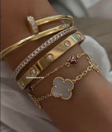 خواتم خطوبة, Dope Jewelry Accessories, Stile Hijab, Expensive Jewelry Luxury, Wrist Jewelry, Luxe Jewelry, Jewelry Accessories Ideas, Dope Jewelry, Jewelry Fashion Trends