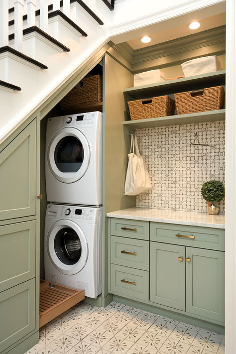 Functional and Beautiful Laundry Room Ideas Cat Litter In Laundry Room Ideas, Functional Laundry Room, White Laundry Rooms, Washing And Drying Machine, Compact Laundry, White Laundry, Laundry Room Ideas, Laundry Essentials, Modern Laundry Rooms