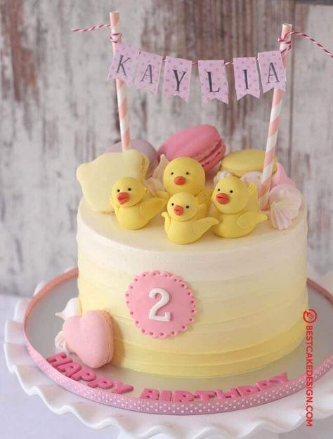 50 Duck Cake Design (Cake Idea) - March 2020 Duck Cake Design, Cute Duck Cake, Duck Birthday Cake, Rubber Duck Cake, Duck Birthday Theme, Rubber Ducky Birthday, Rubber Duck Birthday, Duck Party, Duck Cake