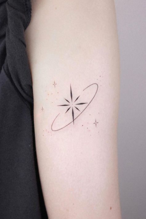 35 Hot Small Star Tattoo Design Ideas Small Star Tattoo, North Star Tattoo, North Star Tattoos, Shooting Star Tattoo, Sparkle Tattoo, Small Star Tattoos, Tato Minimal, Minimal Tattoo Design, Planet Tattoos