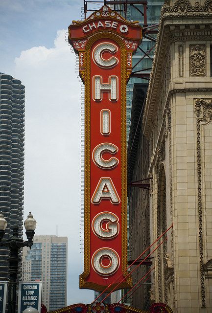 Chicago Sign | Flickr - Photo Sharing! Art Deco Chicago, Drive Inn Movies, Chicago Street Art, Chicago Signs, Chicago Tattoo, Room Pics, Chicago Aesthetic, Theatre Sign, Chicago Wall Art