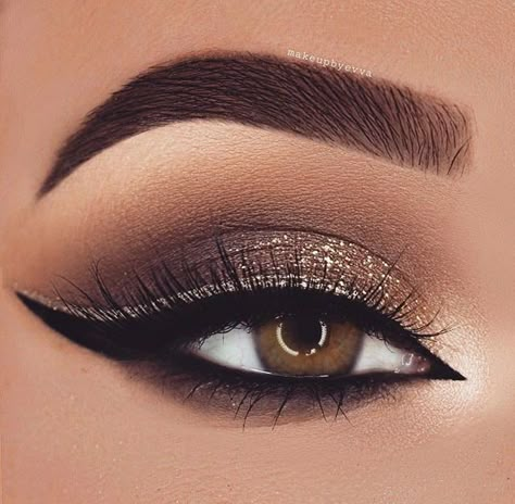 Makeup Party Night, Party Eye Makeup, Blue Eye Makeup Tutorial, Gold Eyeliner, Eye Makeup Pictures, Eye Makeup Steps, Makijaż Smokey Eye, Eye Makeup Designs, Trendy Makeup