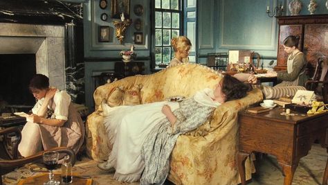 Pride and Prejudice 2005 - Elizabeth Bennet and Jane Bennet with Mary Bennet and Mrs. Bennet Mary Bennet, Jane Austen Pride And Prejudice, Most Ardently, Pride And Prejudice 2005, Jane Austen Novels, Crimson Peak, Jane Austen Books, Elizabeth Bennet, Period Pieces