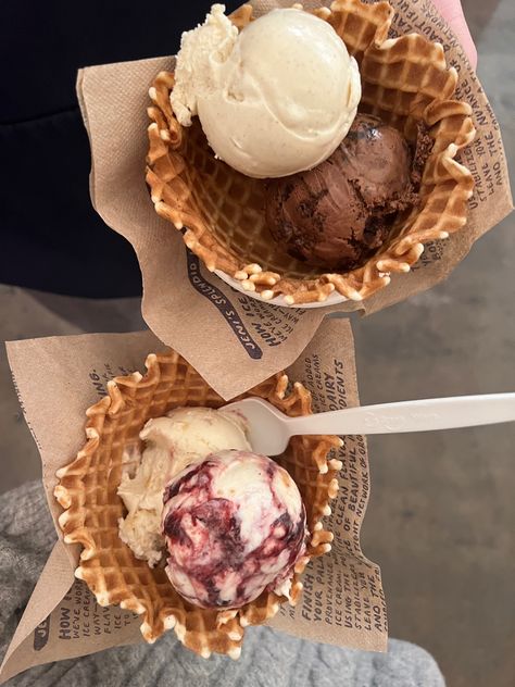 Ice cream, ice cream date, ice cream aesthetic, date night, Jenni’s ice cream, dallas night out, date night idea, spring time, spring weather, spring aesthetic, date night aesthetic Date Ice Cream, Aesthetic Date Night, Ice Cream Pictures, Ice Cream Aesthetic, Ice Cream Date, Date Night Aesthetic, Dream Dates, Scene Aesthetic, Summer Mood Board