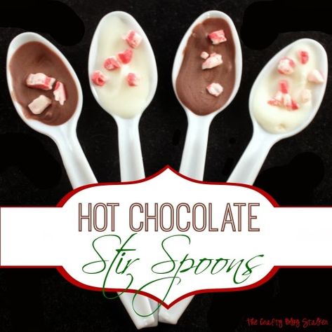 How to Make Hot Chocolate Stir Spoons Treat Packaging Ideas, Treat Packaging, Chocolate Dipped Marshmallows, Christmas Neighbor, Wedding Appetizers, Chocolate Spoons, Neighbor Christmas Gifts, Spoon Gifts, Handmade Wedding Gifts