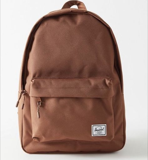 Back-to-school shopping is here! 🎒 Get ready for the new year with our list of back-to-school essentials. #backtoschool #backtoschoolshopping Brown Bagpack Aesthetic, Simple Backpacks For School, Backpacks For College Aesthetic, Backbags For College, Backpacks For College Women, Bookbags For Highschool Aesthetic, Cool School Backpacks, Everyday Backpack Women, Back To School Aesthetic Backpack