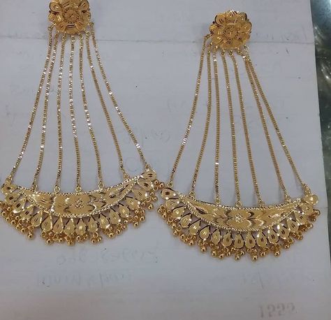 Gold Earrings Designs For Bride, Gold Jhumka Earrings Bridal, Trendy Gold Necklace, Aesthetic Edgy, Wedding Jewellery Designs, Bridal Jewelry Sets Brides, Unique Gold Jewelry Designs, Bridal Necklace Designs, Bridal Design