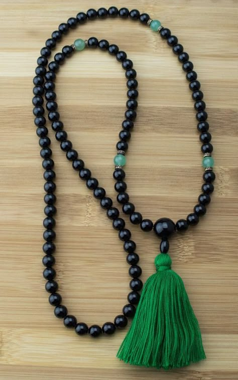 Tassen Hanger, Mala Ideas, Meditation Beads Mala, Floating Diamond Necklace, Cross Necklace Sideways, Mala Jewelry, Mala Bead Necklace, Meditation Beads, Diamond Cross Necklaces