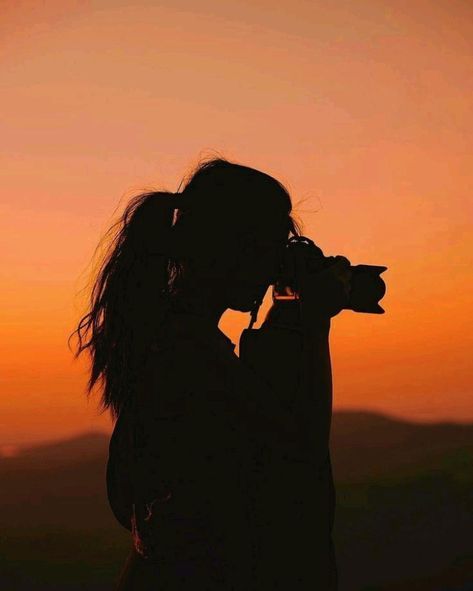 Aesthetics Photography, Girls With Cameras, Vision Board Pics, Photography Career, Silhouette Photography, Vision Board Images, Vision Board Photos, Vision Board Pictures, Vision Board Inspiration