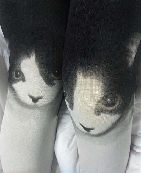 Twee Aesthetic, Cat Tights, Cats Clothes, Funky Tights, Purple Tights, Spring Purple, Tumblr Grunge, Lace Hearts, Nylon Tights