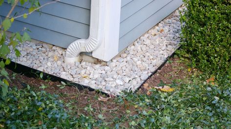 A  drip edge is a trench filled with gravel that prevents mud from splashing against your home.  You install it where water drips off the roof.  I also use a drip edge when the grade next to the house is the same level as  the siding. Install the drip edge one foot from the siding when controlling a grade and … Continue reading Keep Dirt and Mulch Off Your Siding Landscaping Around Water Hose, Walkway From Street To Front Door, Rocks Around Shed, Gravel Perimeter Around House, House Perimeter Landscaping, Landscaping Around House, Gravel Landscaping, Drip Edge, Rock Border