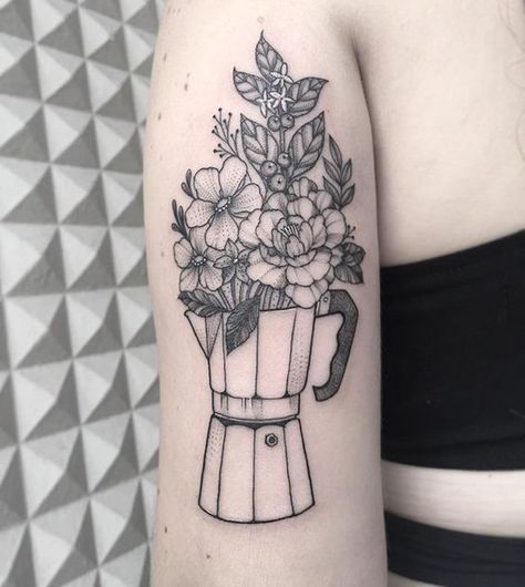 Divino Cafetera con flores Teacup Tattoo, Coffee Tattoos, Coffee Flower, Mother Daughter Tattoos, Badass Tattoos, Female Tattoo, Dream Tattoos, Blackwork Tattoo, First Tattoo