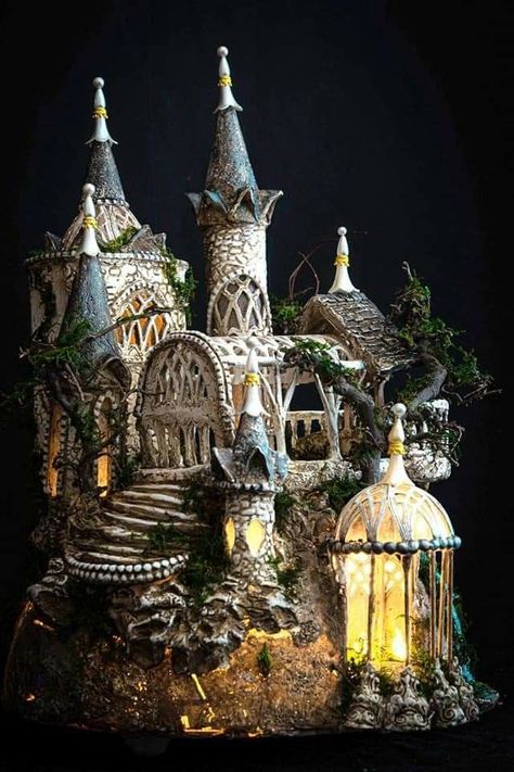 Fantasy Buildings, Fairy House Crafts, Clay Fairy House, Fairy Castle, Fairy Village, Fairy House Diy, Fairy Garden Designs, Fairy Home, Fairy Homes