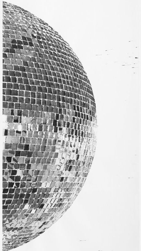 Pics For Room Wall Aesthetic, Ipad Background Black And White, Black And White Pictures For Wall, Photos For Collage Wall Vintage, Disco Ball Asthetics, Photos For Room Decor Pictures, Aesthetic Photos For Wall Decor, Poster Ideas Black And White, Disco Ball Pattern