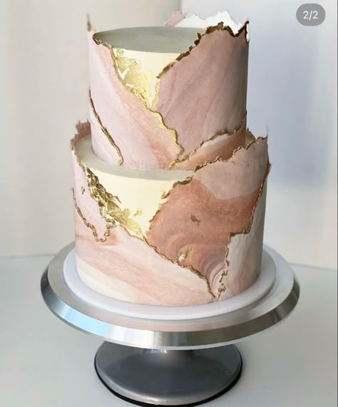 2 Layer Cake Design, Cakes Rose Gold, 18th Bday Cake Ideas, Xv Ideas, Rose Gold Cake, Tiered Cake Design, Gold Birthday Cake, Wedding Anniversary Cakes, Cake Borders