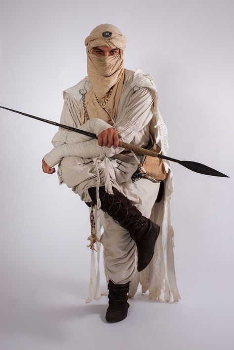 Desert Clothing, Desert Outfit, Poses References, Fantasy Costumes, Arte Fantasy, Medieval Fantasy, Fantasy Clothing, Character Outfits, Larp