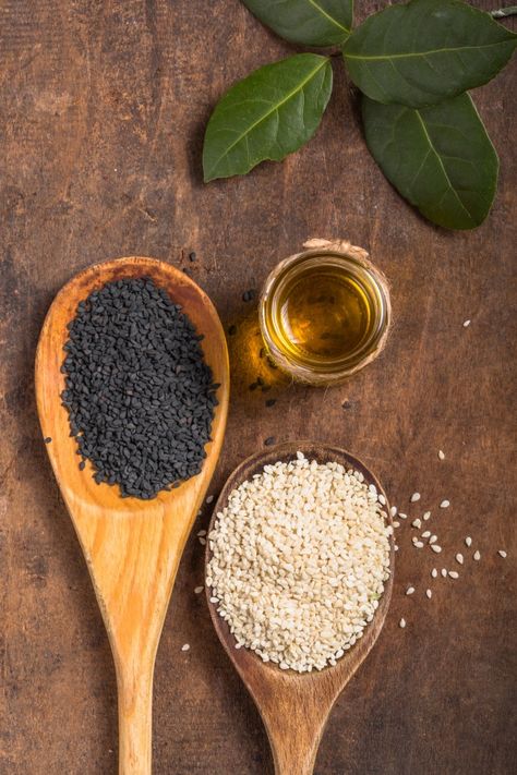 White and black sesame seeds and oil on ... | Premium Photo #Freepik #photo #organic #natural #oil #stone Sesame Allergy, Aloe Vera Uses, Sesame Seed Oil, Edible Seeds, Healthiest Seafood, Sesame Seed, Organic Spice, Black Sesame Seeds, Food Allergens