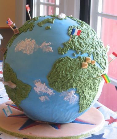 Globe Diy Projects, Globe Wedding, Globe Cake, Globe Projects, Earth Cake, Cake World, Earth Projects, Planet Box, Globe Crafts