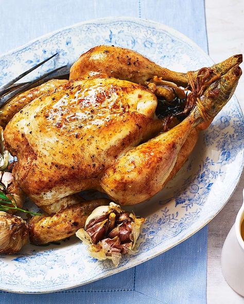 French Herbs, Chicken French, Mary Berry Recipes, Perfect Roast Chicken, Mary Berry Recipe, British Recipes, Whole Roasted Chicken, Chicken Houses, French Roast