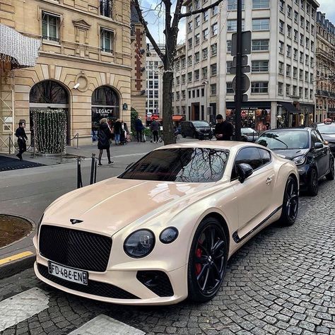 Luxe Plug on Instagram: “Bentley Continental GT🤩 Tag someone that needs to see this!🥂 Follow @luxeplug for more! - - 📸 @tim.spot | #Luxeplug ________ #car…” Tmax Yamaha, Top Luxury Cars, Lux Cars, Mercedes Sl, Dodge Challenger Srt, Bentley Car, Bentley Continental Gt, Fancy Cars, Super Luxury Cars