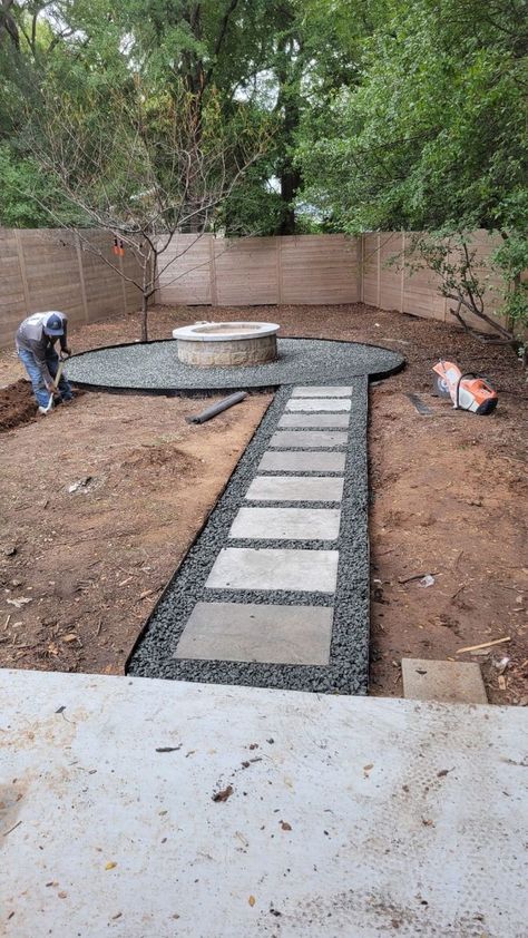 Black star gravel & charcoal leuder  pathway  firepit with  seating area in Austin TX Black Star Gravel, Deck Piscina, Diy Backyard Patio, Underneath Hair, Beautiful Landscaping, Outdoor Paradise, Backyard Renovations, Backyard Remodel, Fire Pit Area