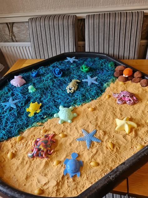 Sea Creatures Eyfs Activities, Baby Room Eyfs Ideas, Summer Tuff Tray Ideas, Summer Tuff Tray, Baby Room Activities, Tuff Tray Activities, Tuff Tray Ideas Toddlers, Messy Play Activities, Toddler Sensory Bins