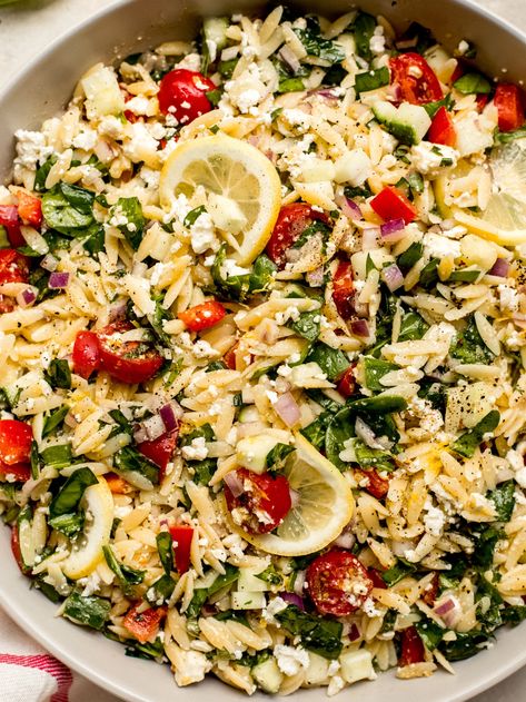 Orzo lemon pasta salad with crunchy veggies and feta cheese. #orzosalad #pastasalad #summerpastasalad Orzo Feta Salad, Easy Orzo Salad, Lemon Pasta Salad, Orzo Lemon, Mediterranean Orzo Pasta Salad, Lemon Pasta Salads, Easy Orzo, Orzo Pasta Salad Recipe, Bday Food