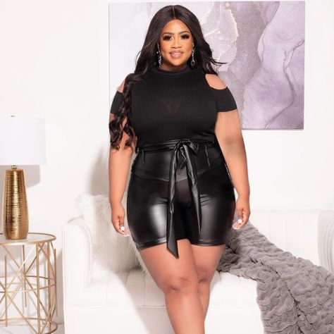 🖤 Elevate your wardrobe with our Sexy Sheath Leather Pants Set! Embrace your curves in style and sophistication. Tap the link in our bio to shop! #CurvyFashion #StyleWithCurvyNPretty #ShopCurvyNPretty #plussizeweddingdress #plussizebeauty #plushies #plus #plussizestyle #plusfashion #plussizefashion #plussize Faux Leather Shorts Outfit, Black Faux Leather Shorts, Leather Shorts Outfit, Summer Suit Women, Plus Size Leather, Cargo Pants Outfit Women, Summer Two Piece, Cutout Shorts, Matching Family Christmas Pajamas