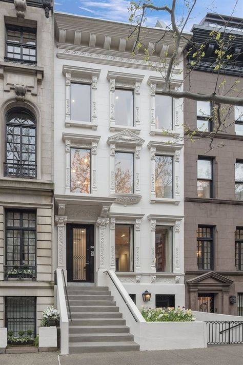 Nyc Townhouse, Townhouse Exterior, Apartment Exterior, Dream House Rooms, Dream Apartment, Dream House Exterior, An Apartment, Pretty House, Dream House Decor