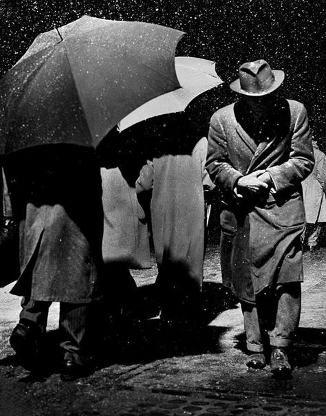 Gjon Mili, Dennis Stock, Under An Umbrella, Cindy Sherman, Today Pictures, Under My Umbrella, Magnum Photos, Foto Art, Black White Photos