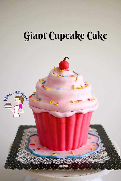 A giant cupcake cake makes a fun and adorable cake for anyone at any age at five or fifty. This simple, easy giant cupcake tutorial will have you making it more often than you planned. Whether you are a home baker or a professional cake decorator a giant cupcake is one fun cake to make for family or customers. Giant Cupcake Recipes, Large Cupcake Cakes, Giant Cupcake Ideas, Giant Cupcake Cake, Giant Cupcake Cakes, Big Cupcake, Cupcake Tutorial, Large Cupcake, Pull Apart Cupcakes