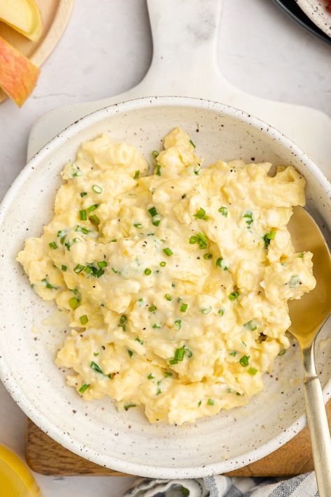 Anthony Bourdain Scrambled Eggs with Sour Cream Recipe (The BEST!) Scrambled Eggs With Sour Cream, Cheesy Toast, Sour Cream Recipe, Keto Gummies, Creamy Scrambled Eggs, Scrambled Eggs Recipe, Sour Cream Recipes, Anthony Bourdain, Breakfast Tacos